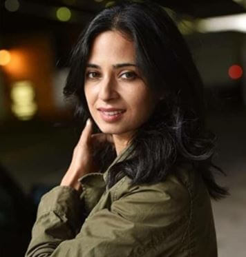 Vasanti Majumdar daughter Aarti Mann looking gorgeous.